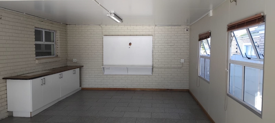 To Let 3 Bedroom Property for Rent in Jagtershof Western Cape